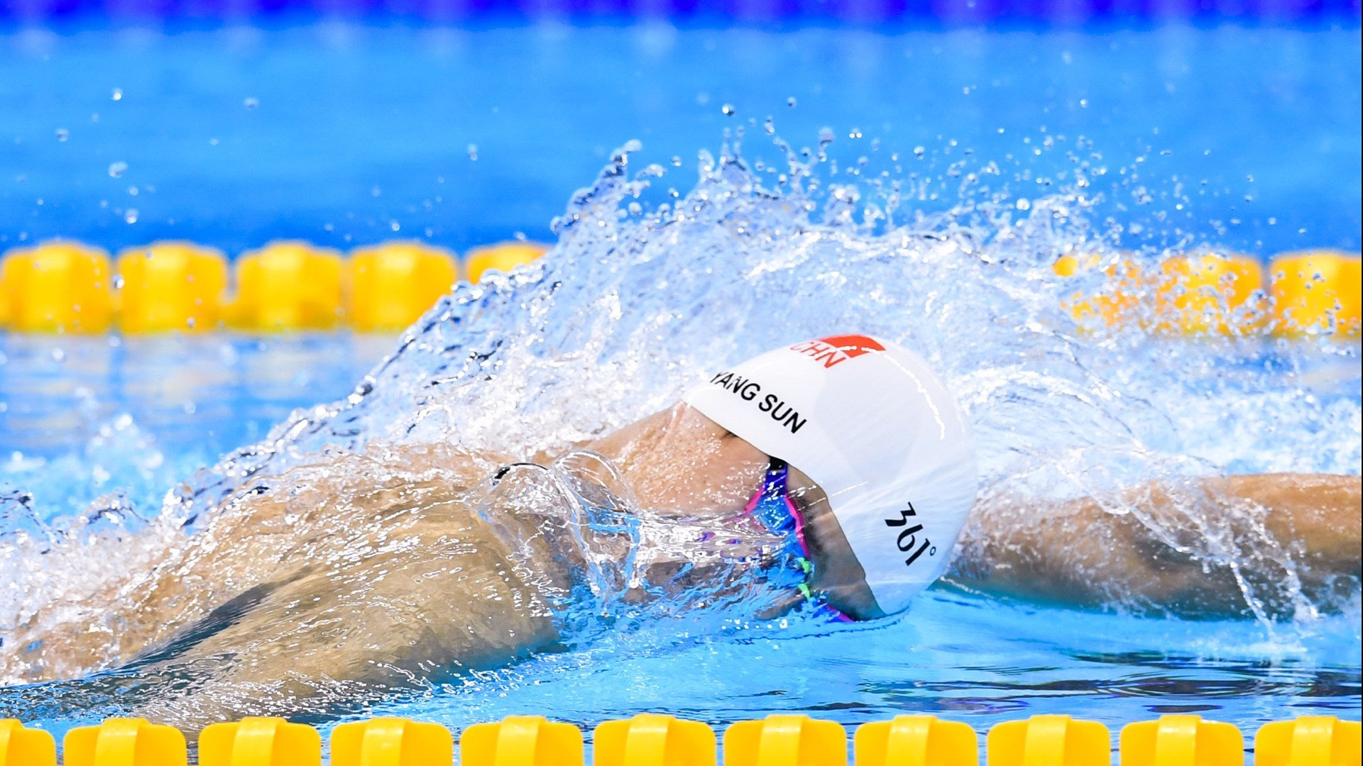 开云体育下载-公牛粉碎快船，字母哥成为关键先生